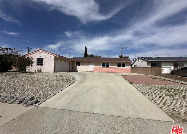Property at 1543 Agnew St, Simi Valley, CA 93065, 4 beds, 1.5 baths