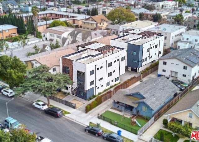 Property at 550 W 47th St, Los Angeles, CA 90037, 32 beds, 32 baths