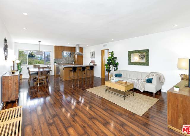 Property at 2002 4th St #302, Santa Monica, CA 90405, 2 beds, 2 baths