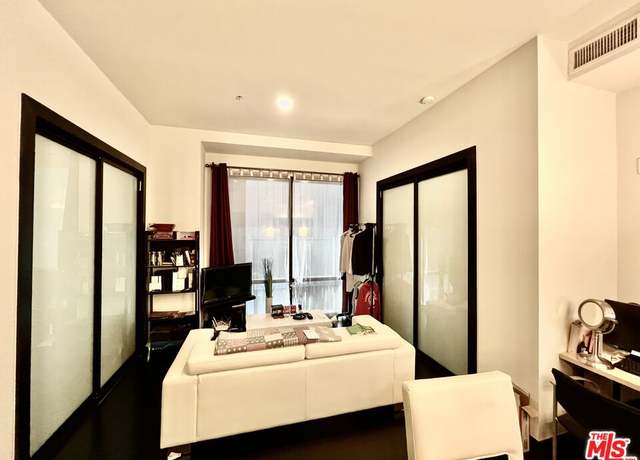Property at 655 S Hope St #607, Los Angeles, CA 90017, 2 beds, 2 baths