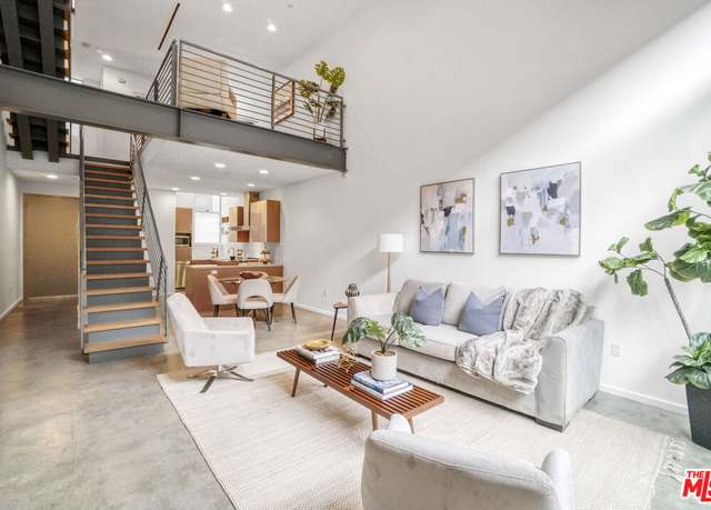 Property at 1220 N Orange Grove Ave #4, West Hollywood, CA 90046, 2 beds, 2.5 baths