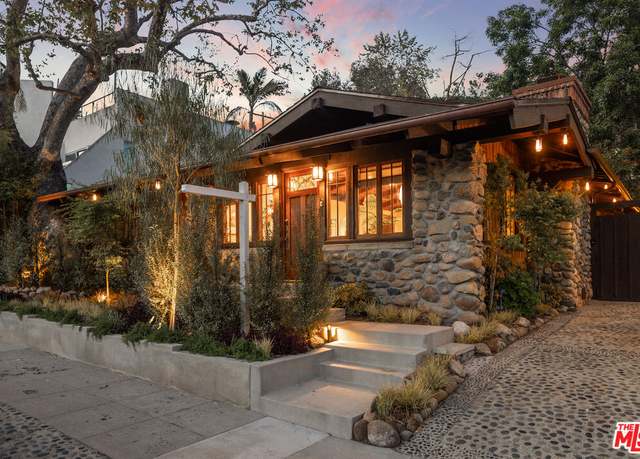 Property at 408 Sycamore Rd, Los Angeles, CA 90402, 4 beds, 3 baths