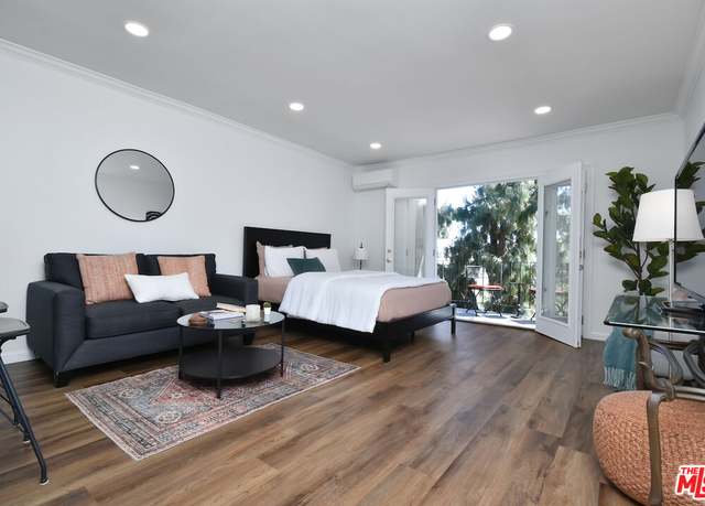Property at 15344 Weddington St #308, Sherman Oaks, CA 91411, 1 bath