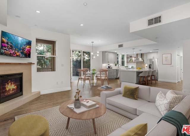 Property at 1248 N Laurel Ave #103, West Hollywood, CA 90046, 3 beds, 2 baths