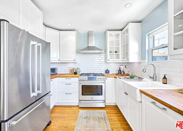 Property at 1835 7th St Unit D, Santa Monica, CA 90401, 2 beds, 1 bath