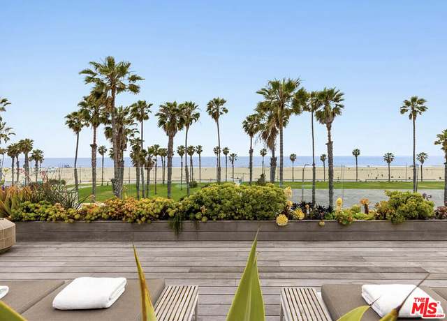 Property at 120 Hart Ave, Santa Monica, CA 90405, 4 beds, 5 baths