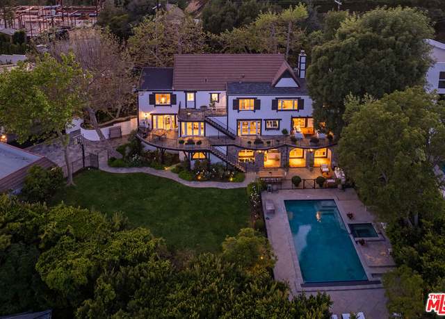 Property at 1756 Correa Way, Los Angeles, CA 90049, 6 beds, 7 baths