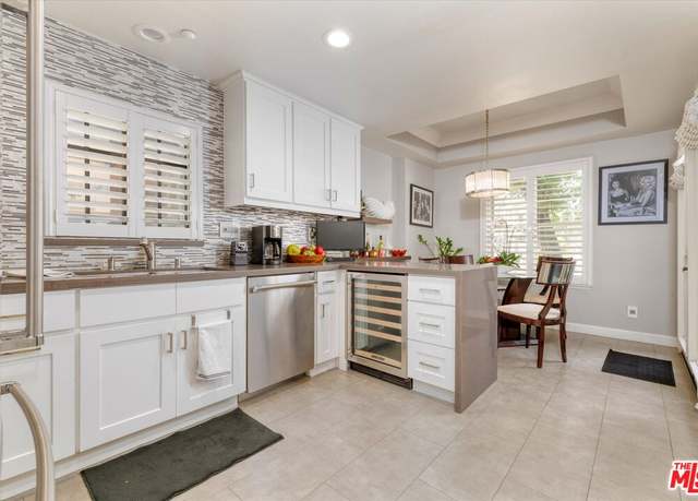 Property at 618 Fairview Ave #102, Arcadia, CA 91007, 2 beds, 2.5 baths