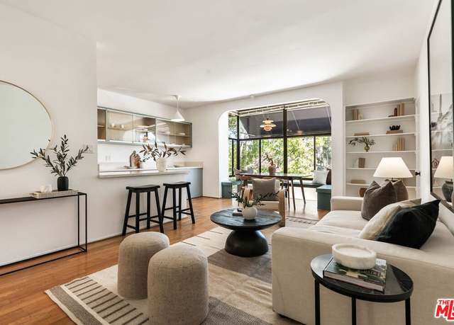 Property at 643 Bay St, Santa Monica, CA 90405, 2 beds, 2 baths