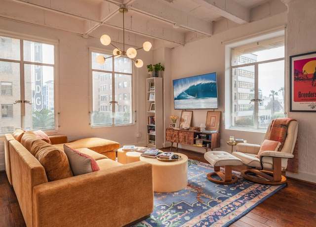 Property at 6253 Hollywood Blvd #402, Los Angeles, CA 90028, 2 beds, 2 baths