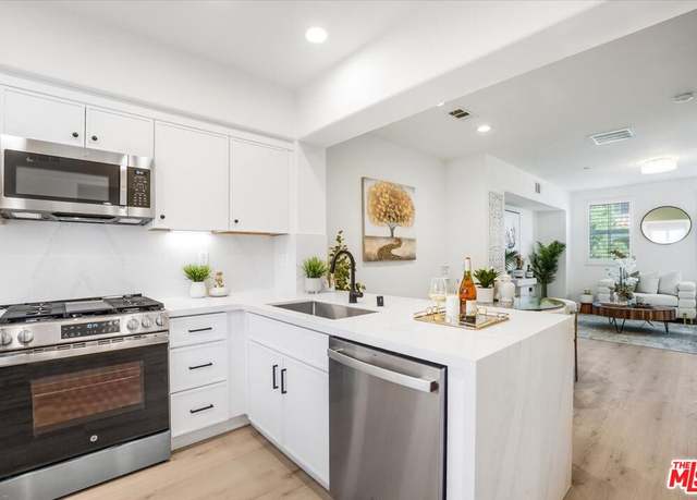 Property at 15645 Odyssey Dr #71, Granada Hills, CA 91344, 3 beds, 4 baths