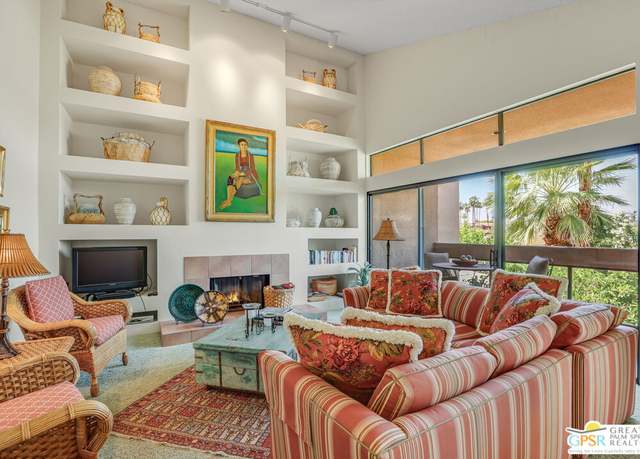 Property at 990 N Village Sq, Palm Springs, CA 92262, 3 beds, 3 baths