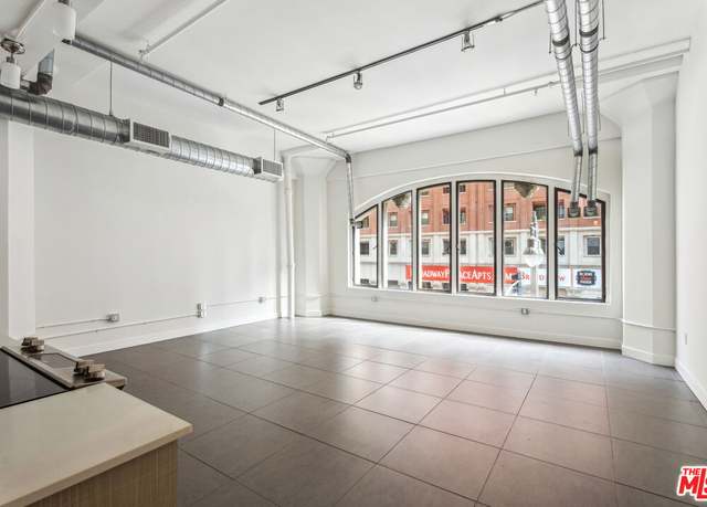 Property at 939 S Broadway #201, Los Angeles, CA 90015, 1 bed, 1 bath