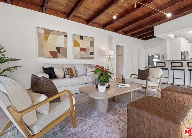 Property at 1128 Canyon Trl, Topanga, CA 90290, 4 beds, 2.5 baths