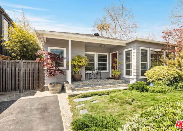 Property at 209 Ruth Ave, Venice, CA 90291, 2 beds, 2.5 baths
