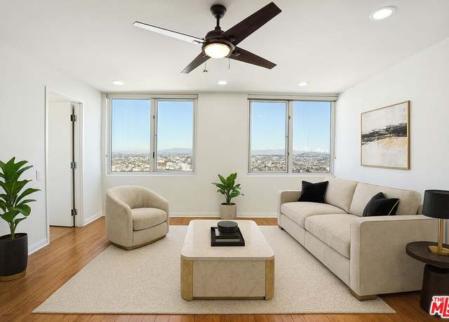 Property at 525 E Seaside Way #2202, Long Beach, CA 90802, 1 bed, 1 bath