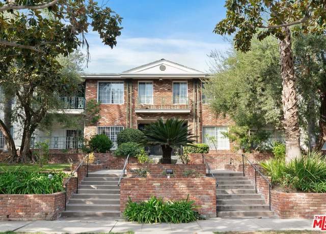 Property at 837 S Windsor Blvd #3, Los Angeles, CA 90005, 2 beds, 2 baths