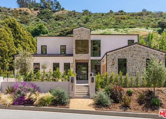 Property at 1840 San Ysidro Dr, Beverly Hills, CA 90210, 4 beds, 4.5 baths