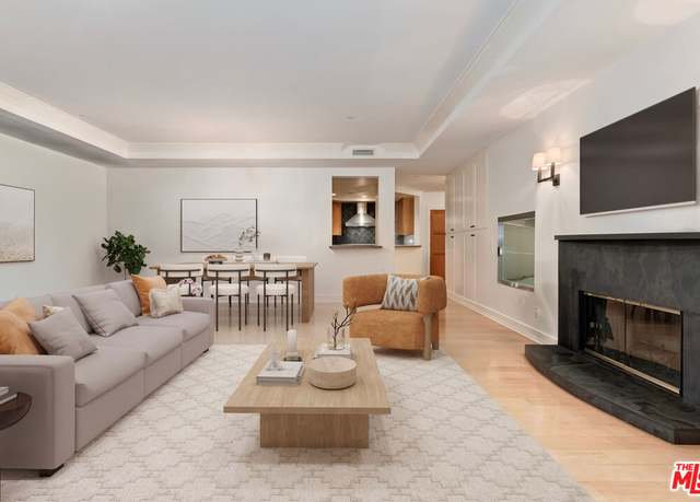 Property at 411 N Oakhurst Dr #106, Beverly Hills, CA 90210, 2 beds, 2.5 baths