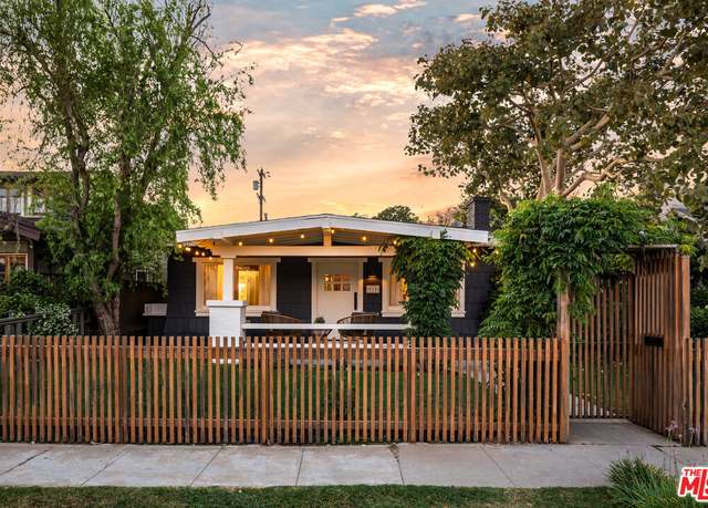 Property at 919 Venezia Ave, Venice, CA 90291, 3 beds, 3 baths