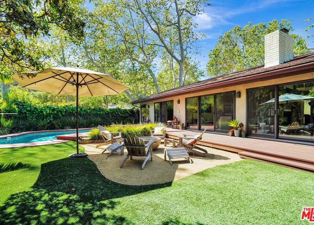 Property at 30612 Sicomoro Dr, Malibu, CA 90265, 4 beds, 3 baths