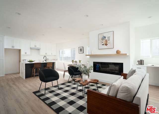 Property at 1050 W 48th St, Los Angeles, CA 90037, 4 beds, 3 baths
