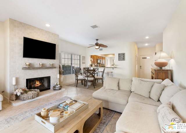 Property at 237 E Vista Royale Cir, Palm Desert, CA 92211, 3 beds, 3 baths