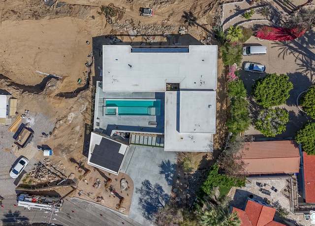 Property at 322 Crestview Dr, Palm Springs, CA 92264