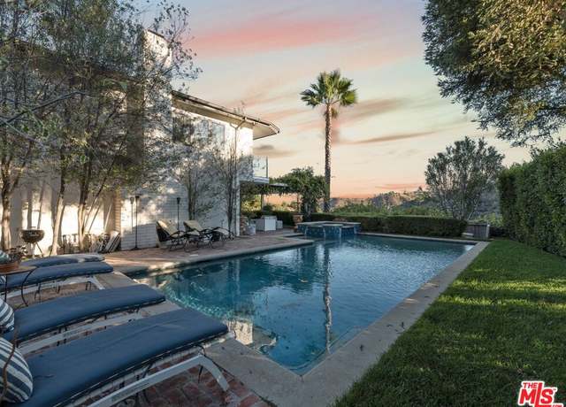 Property at 8414 Edwin Dr, Los Angeles, CA 90046, 5 beds, 4 baths