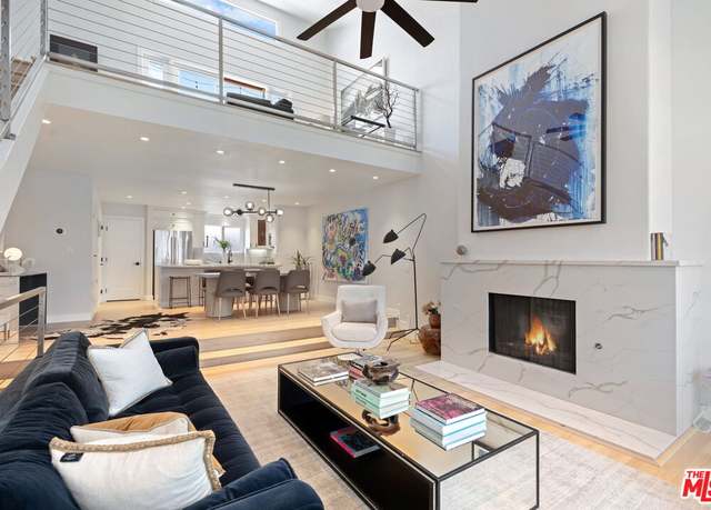 Property at 2108 Neilson Way, Santa Monica, CA 90405, 2 beds, 2.5 baths