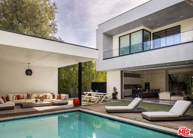 Property at 6509 Colgate Ave, Los Angeles, CA 90048, 4 beds, 4.5 baths