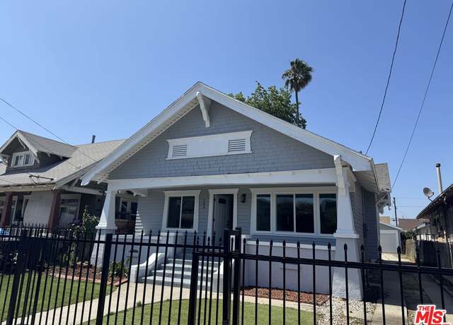 Property at 163 W 55th St, Los Angeles, CA 90037, 3 beds, 2 baths