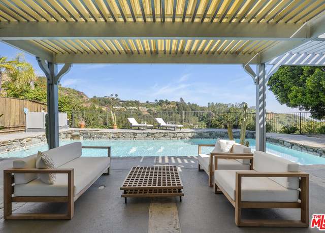Property at 2252 Gloaming Way, Beverly Hills, CA 90210, 4 beds, 4 baths