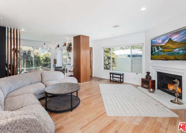 Property at 905 Pine Grove Ave, Los Angeles, CA 90042, 4 beds, 3 baths