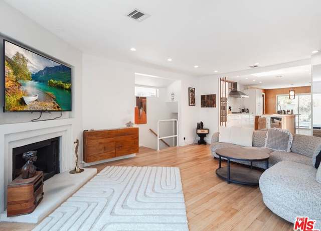 Property at 905 Pine Grove Ave, Los Angeles, CA 90042, 4 beds, 3 baths
