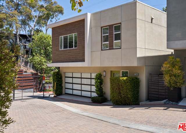 Property at 2780 N Wright Ln, Los Angeles, CA 90068, 3 beds, 4 baths