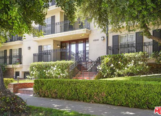 Property at 15248 Dickens St #108, Sherman Oaks, CA 91403, 2 beds, 2 baths