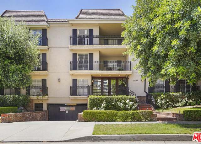 Property at 15248 Dickens St #108, Sherman Oaks, CA 91403, 2 beds, 2 baths