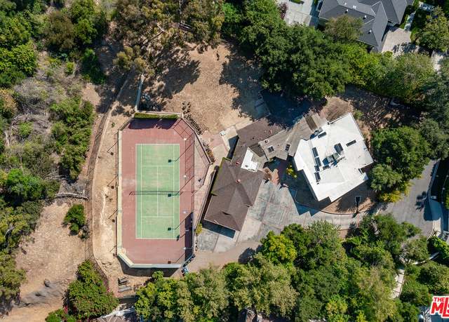 Property at 16145 High Valley Pl, Encino, CA 91436, 5 beds, 5 baths