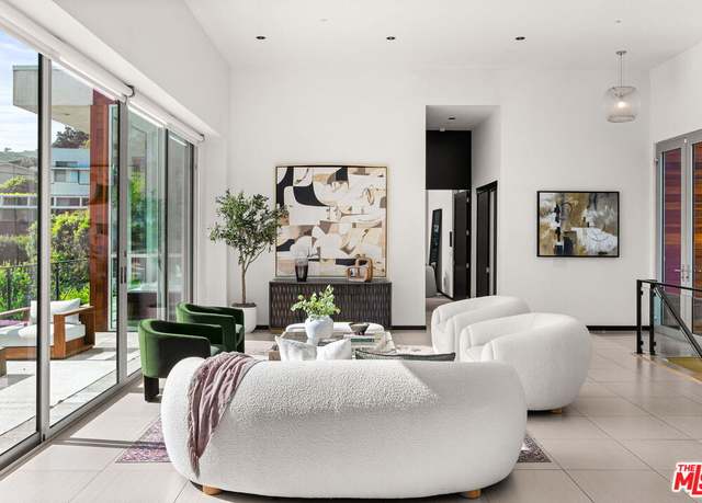 Property at 933 Bluegrass Ln, Los Angeles, CA 90049, 4 beds, 4 baths
