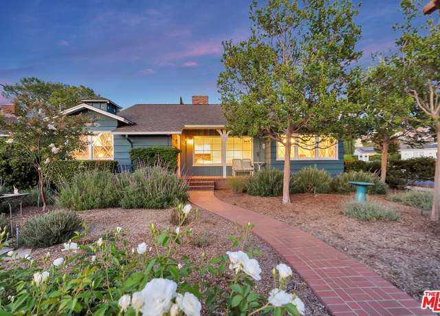 Property at 5102 Vesper Ave, Sherman Oaks, CA 91403, 2 beds, 2 baths