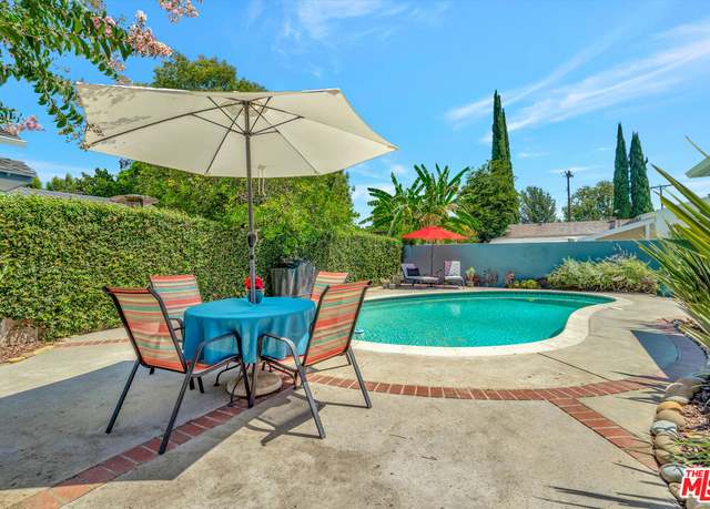 Property at 5102 Vesper Ave, Sherman Oaks, CA 91403, 2 beds, 2 baths