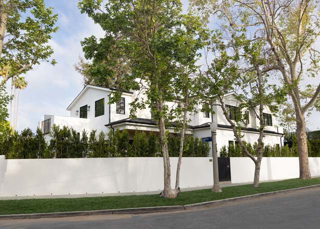 Property at 3935 Rhodes Ave, Studio City, CA 91604, 7 beds, 8.5 baths