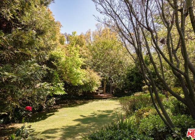 Property at 7666 Woodrow Wilson Dr, Los Angeles, CA 90046, 3 beds, 3.5 baths