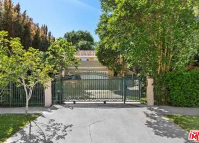Property at 645 N Mc Cadden Pl, Los Angeles, CA 90036, 6 beds, 5 baths