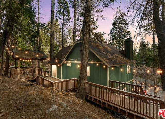 Property at 27981 Rainbow Dr, Lake Arrowhead, CA 92352, 3 beds, 1.5 baths
