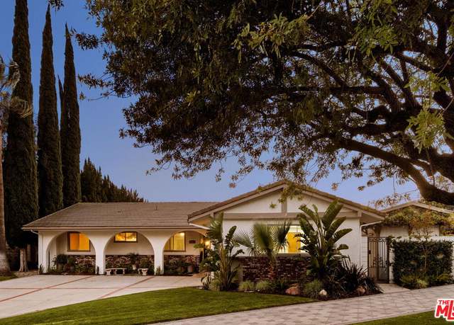Property at 16964 Paulette Pl, Granada Hills, CA 91344, 4 beds, 2 baths