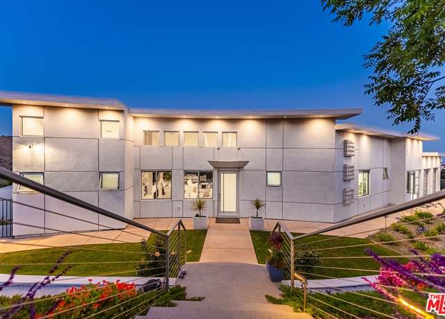 Property at 28405 Via Acero St, Malibu, CA 90265, 8 beds, 8 baths