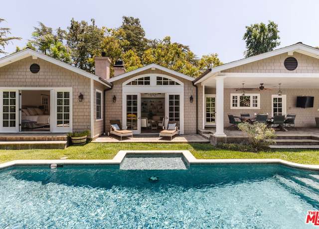 Property at 4237 Bluebell Ave, Studio City, CA 91604, 4 beds, 4 baths