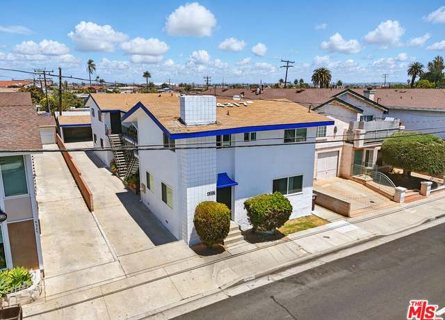 Property at 4317 W 120th St, Hawthorne, CA 90250, 9 beds, 6 baths